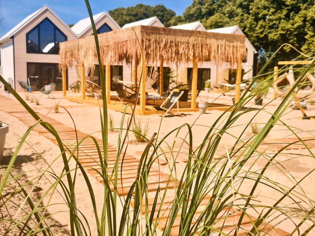 Lulu Holiday Resort Domki Z Podgrzewanym Basenem Mielno  Extérieur photo