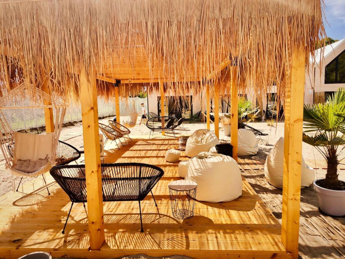 Lulu Holiday Resort Domki Z Podgrzewanym Basenem Mielno  Extérieur photo