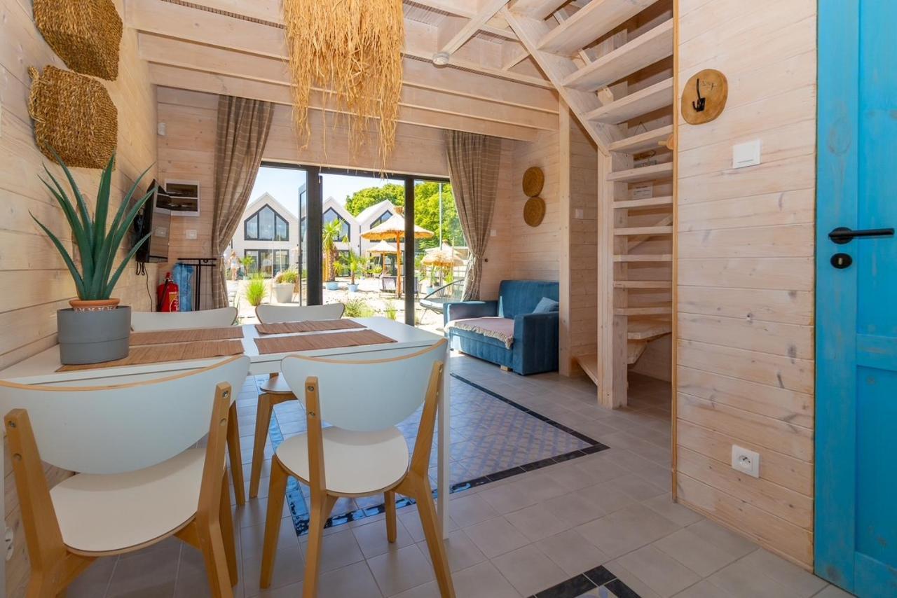 Lulu Holiday Resort Domki Z Podgrzewanym Basenem Mielno  Extérieur photo